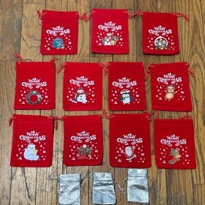🧧🎄🎁NWOT 11 Unique Designs Red Velvet Christmas Gift Bags with Silver Pouches